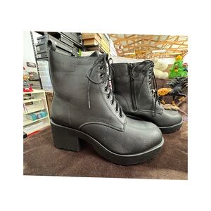 Soda Black Lace-Up Ankle Boots 11